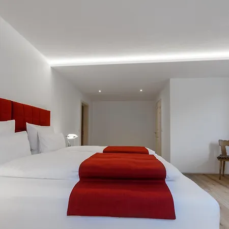 Al Crott Hotel *